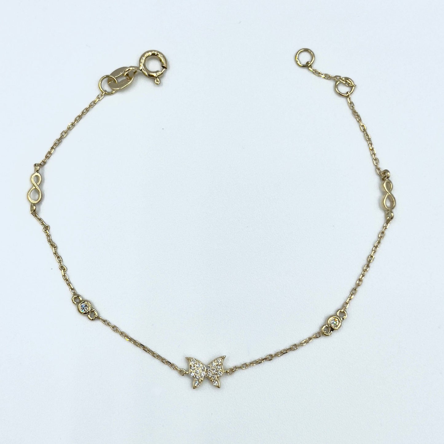 Butterfly Chain Bracelet in Yellow Gold - إسورة - Luxury Diamond Jewelry shop Dubai - SABA DIAMONDS