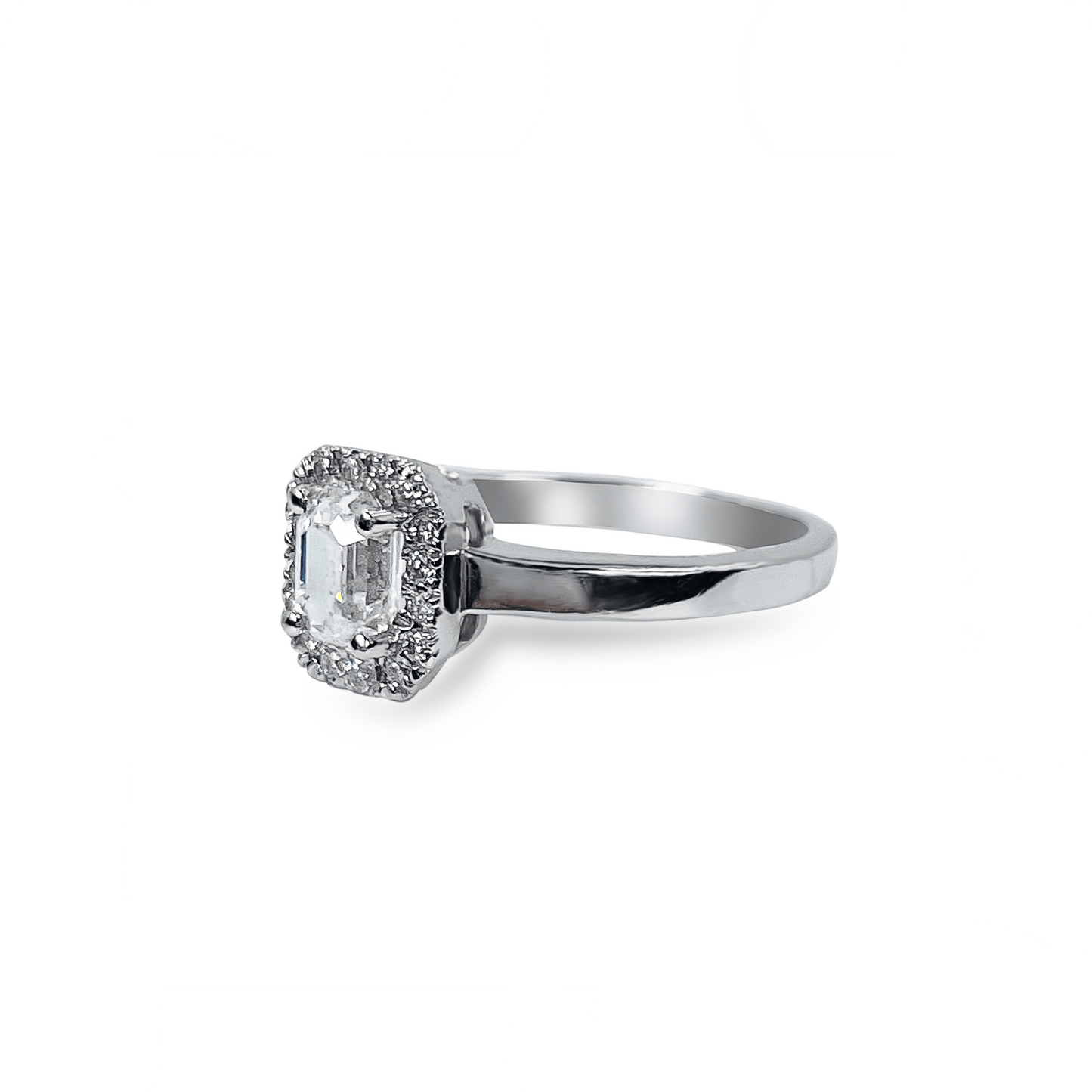 0.75ct Cushion Cut Solitaire with Diamond Halo in 18k White Gold- جرس - Luxury Diamond Jewelry shop Dubai - SABA DIAMONDS