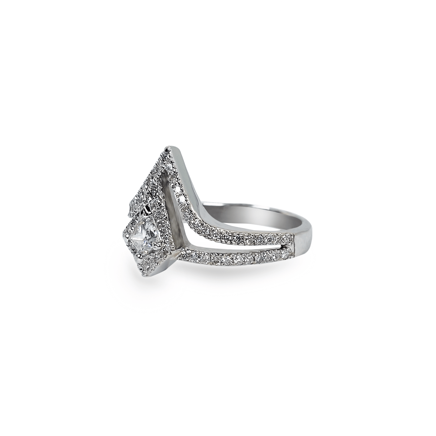 1.11 ctw Crown Ring with Kite Shaped Diamond in 18k White Gold- جرس - Luxury Diamond Jewelry shop Dubai - SABA DIAMONDS