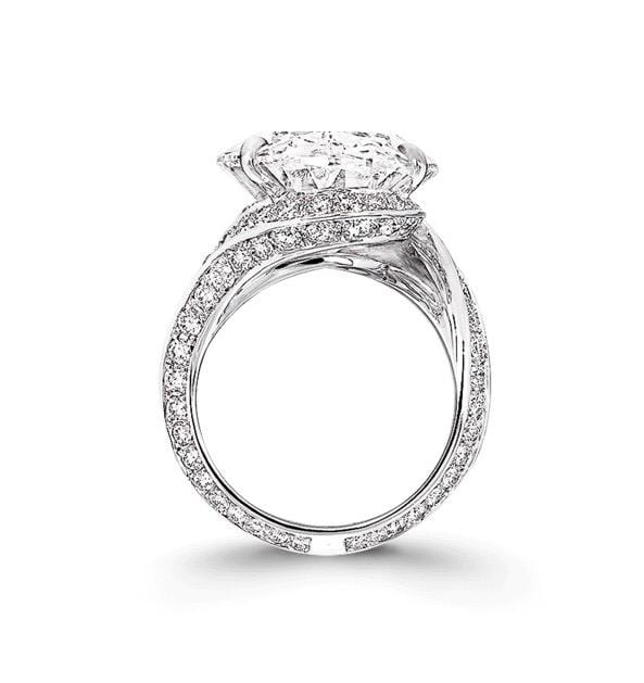 5.03 Ct Oval Cut Twisting Band Ring in White Gold- جرس - Luxury Diamond Jewelry shop Dubai - SABA DIAMONDS